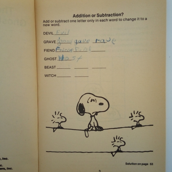 Vintage 1979 The Charlie Brown ghostly word puzzle book Peanuts Printed in USA - Picture 5 of 9